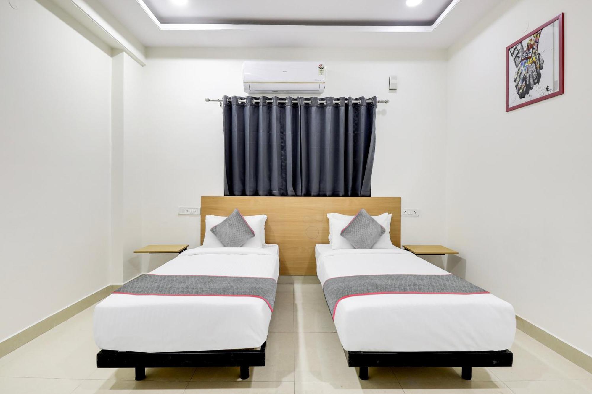 Super Townhouse De Alphabet Hotel Kukatpally Nexus Mall Χιντεραμπάντ Εξωτερικό φωτογραφία