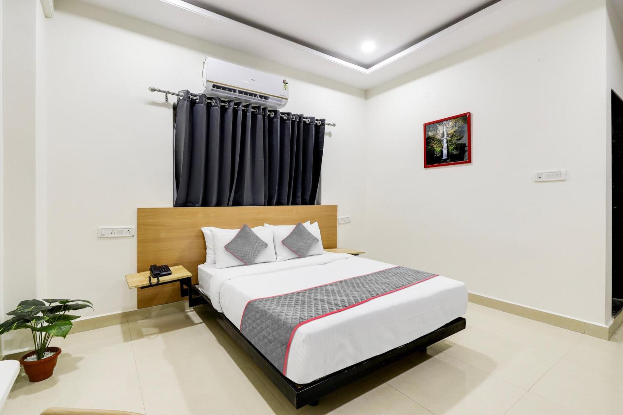 Super Townhouse De Alphabet Hotel Kukatpally Nexus Mall Χιντεραμπάντ Εξωτερικό φωτογραφία